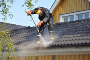 Gutter Cleaning New Port 