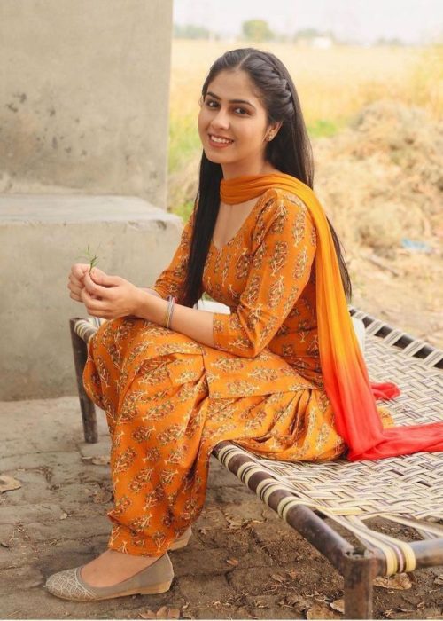 Sexy Karachi Call Girls Ready to Serve You with Their Best Caliber