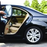 luxury car hire with chauffeur