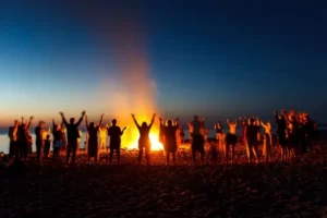 Best Summer Solstice Party Ideas to Try This Year