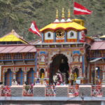 Do dham yatra package