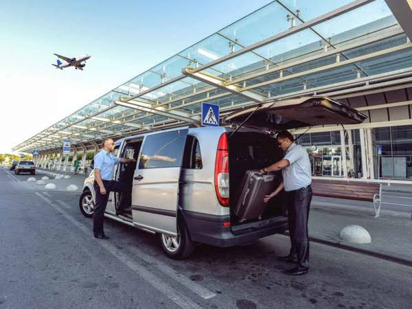 Melbourne Airport pick up
